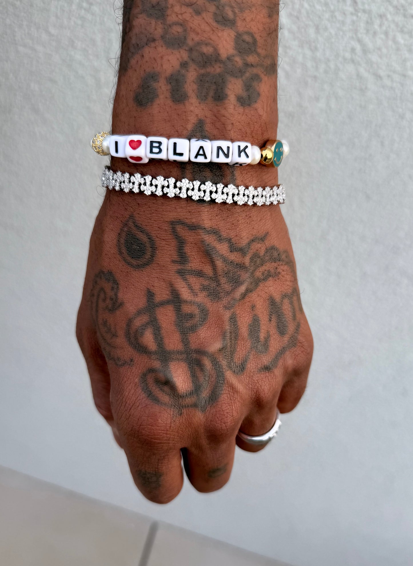 Broadcast bracelet