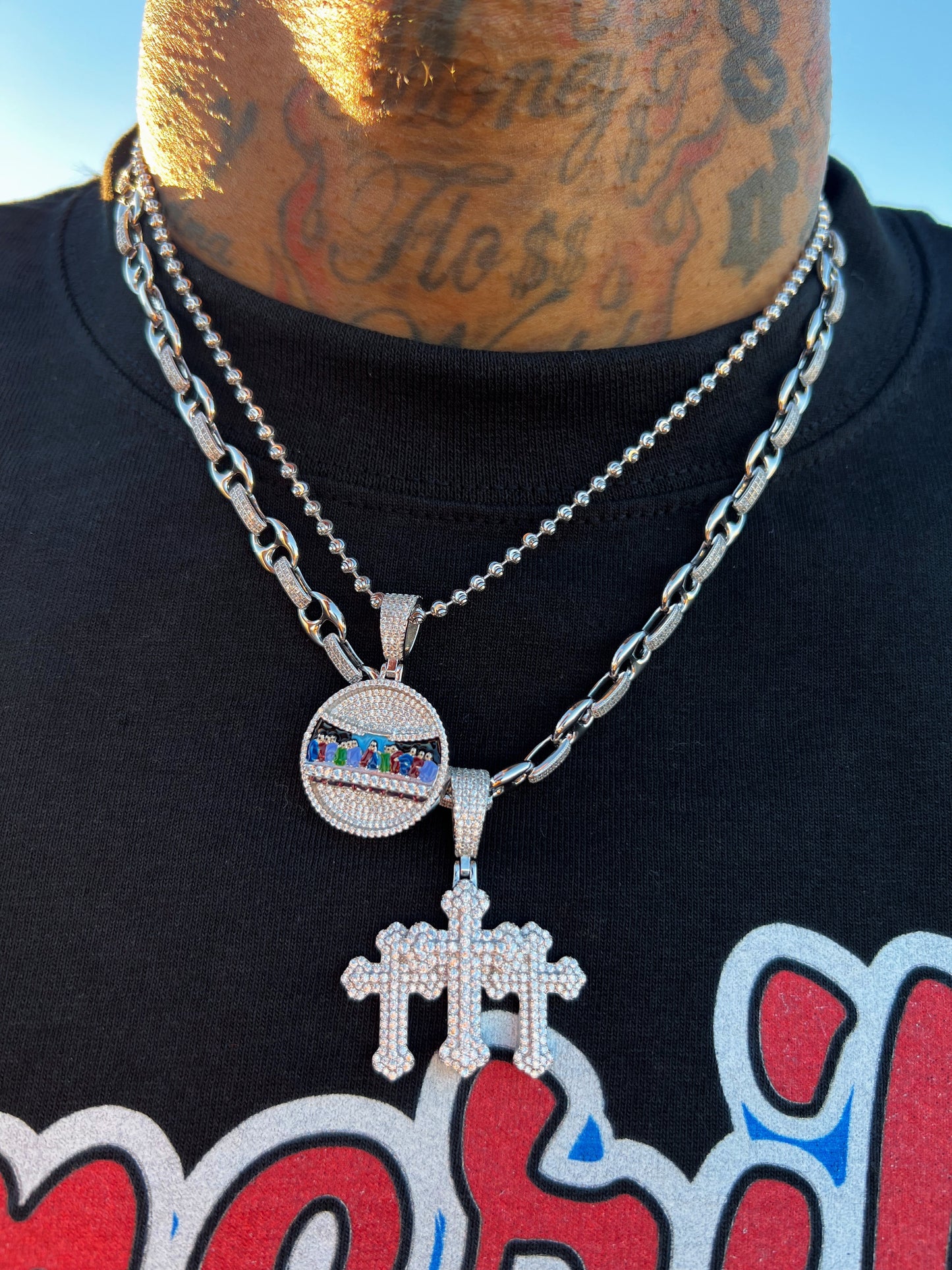 Last Supper ball chain