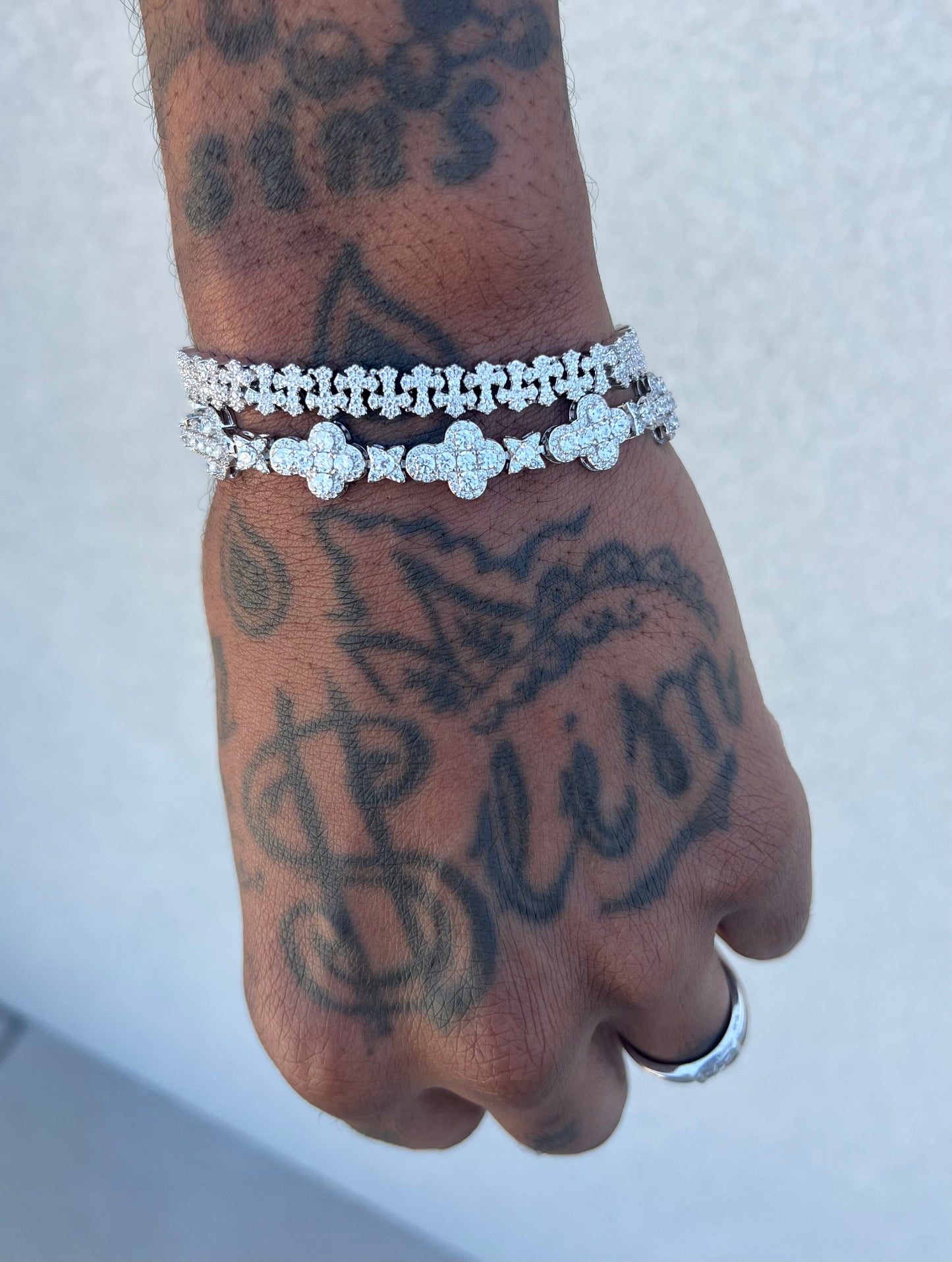 Faithful bracelet