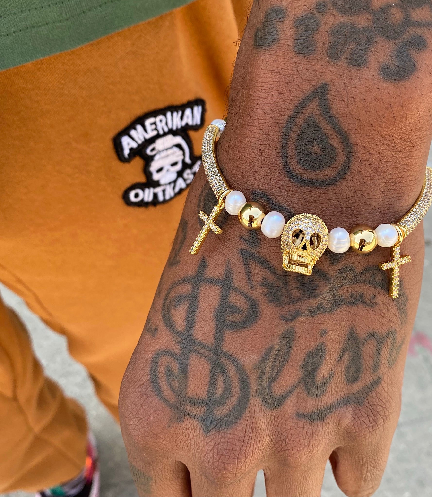 Skull bracelet gold
