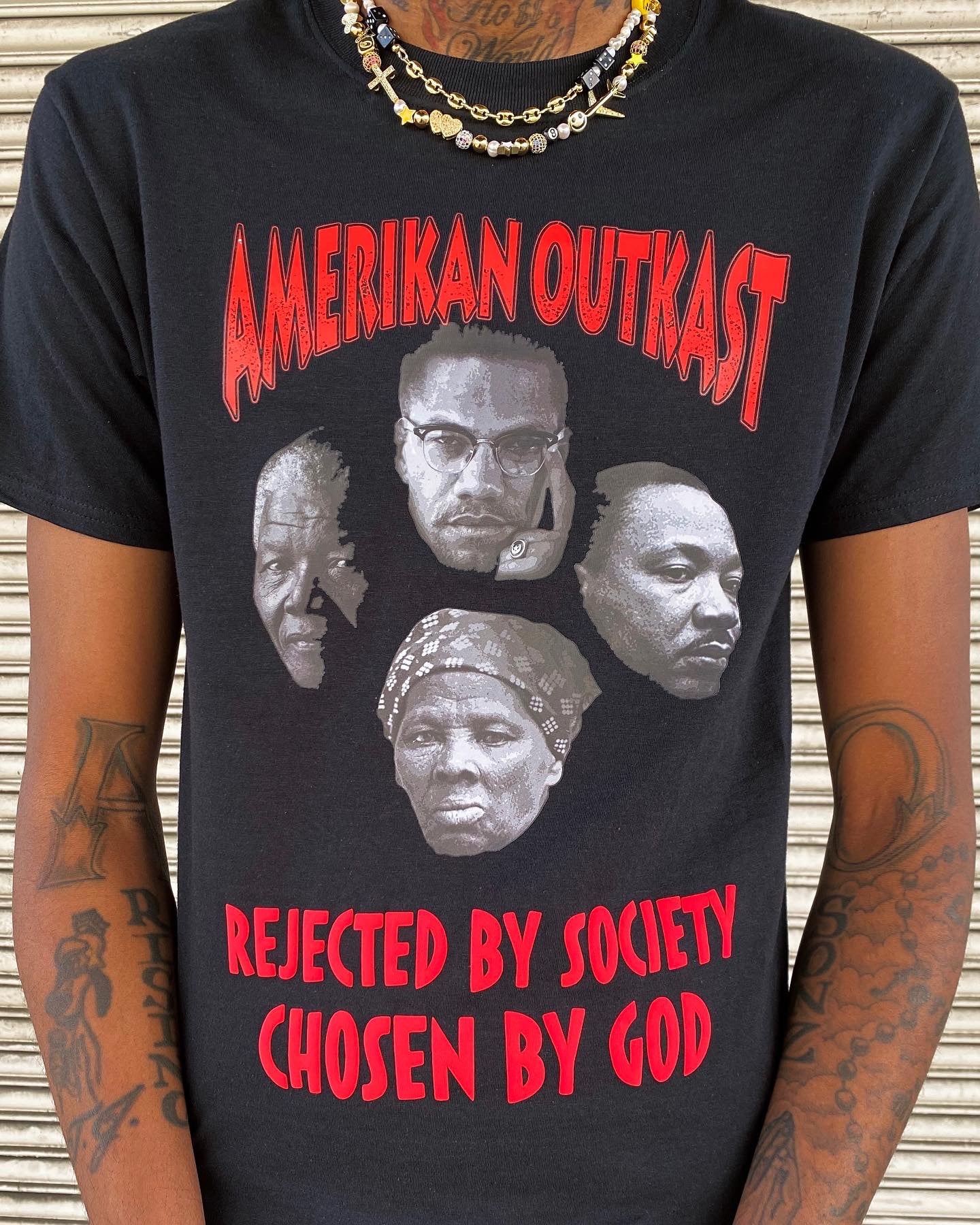 Revolt tee